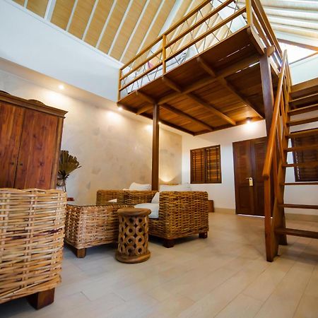 Hotel Bombora Medewi Pulukan Exteriér fotografie