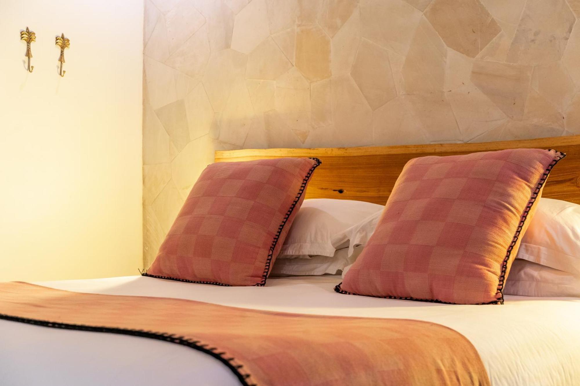 Hotel Bombora Medewi Pulukan Exteriér fotografie