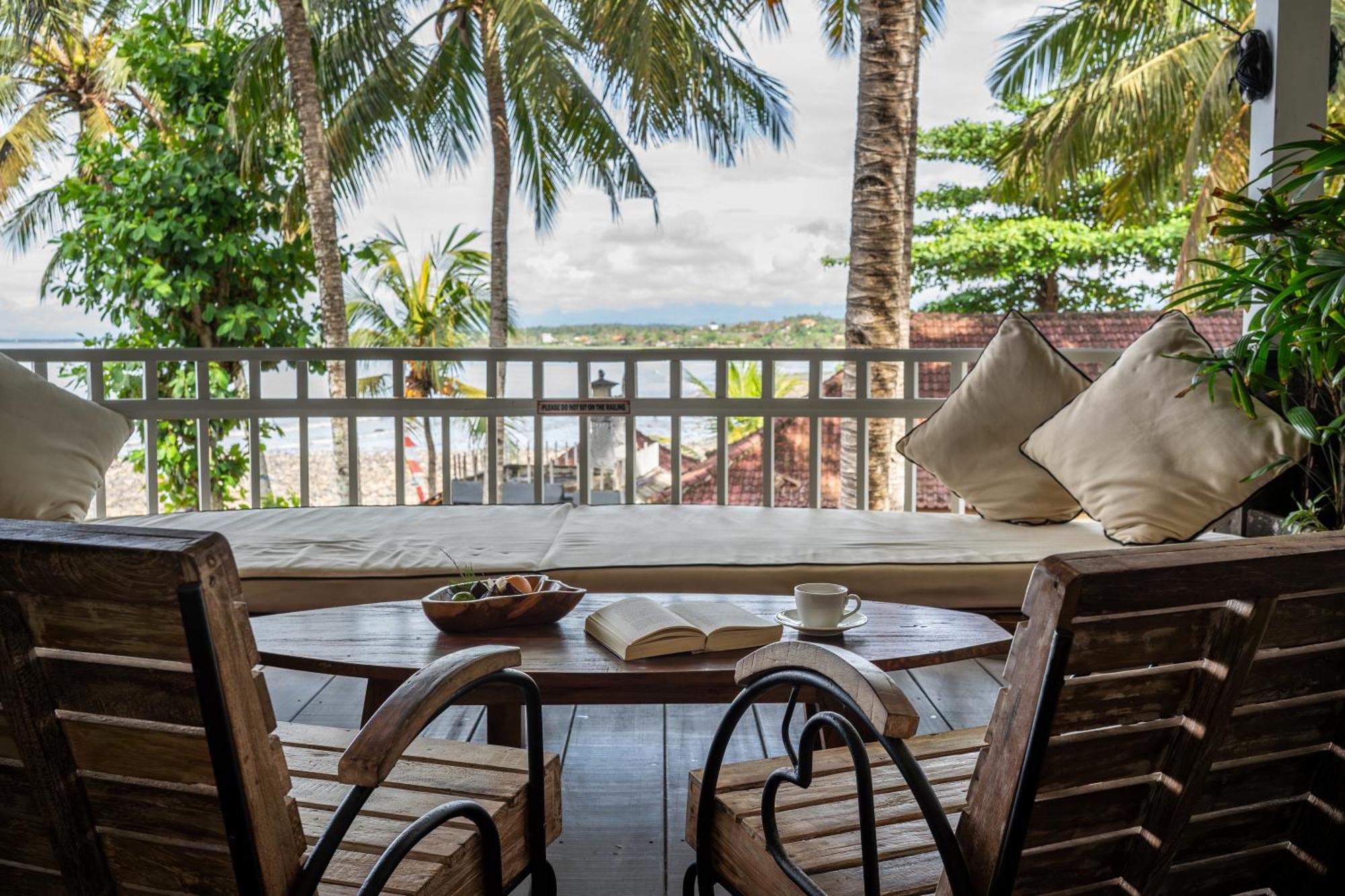 Hotel Bombora Medewi Pulukan Exteriér fotografie