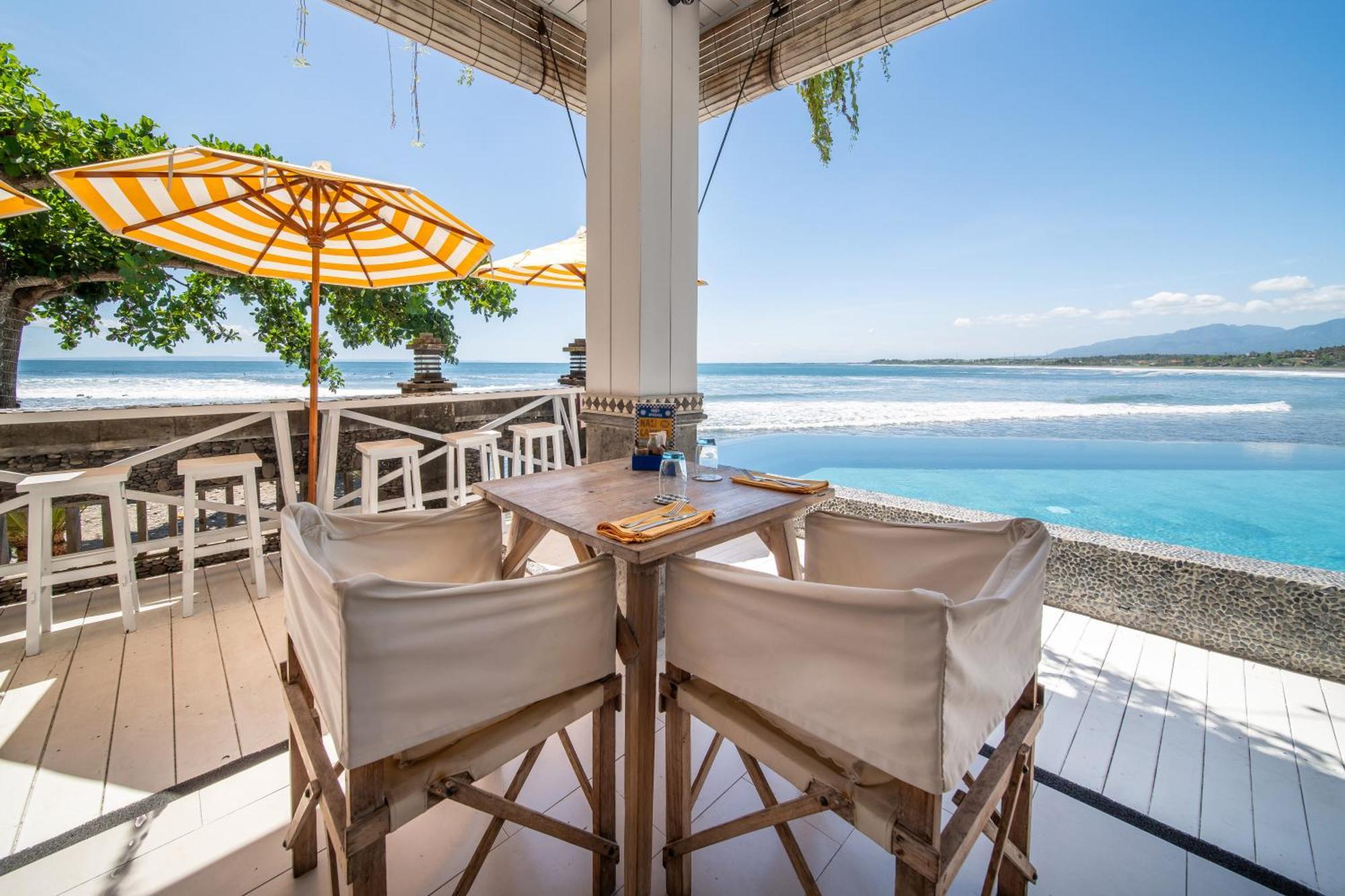 Hotel Bombora Medewi Pulukan Exteriér fotografie