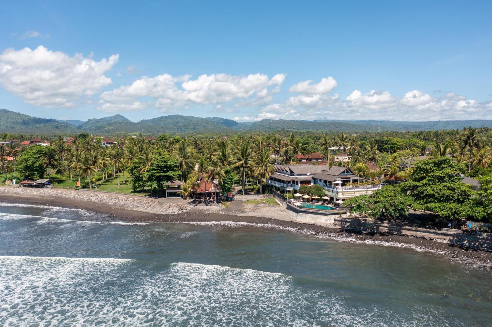 Hotel Bombora Medewi Pulukan Exteriér fotografie
