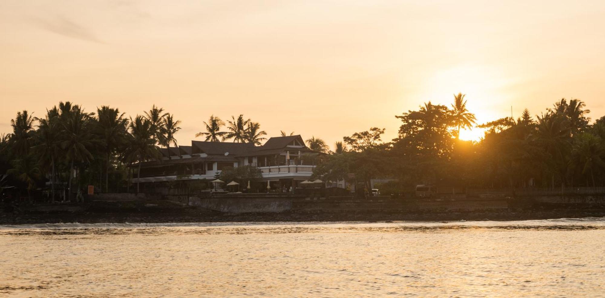 Hotel Bombora Medewi Pulukan Exteriér fotografie